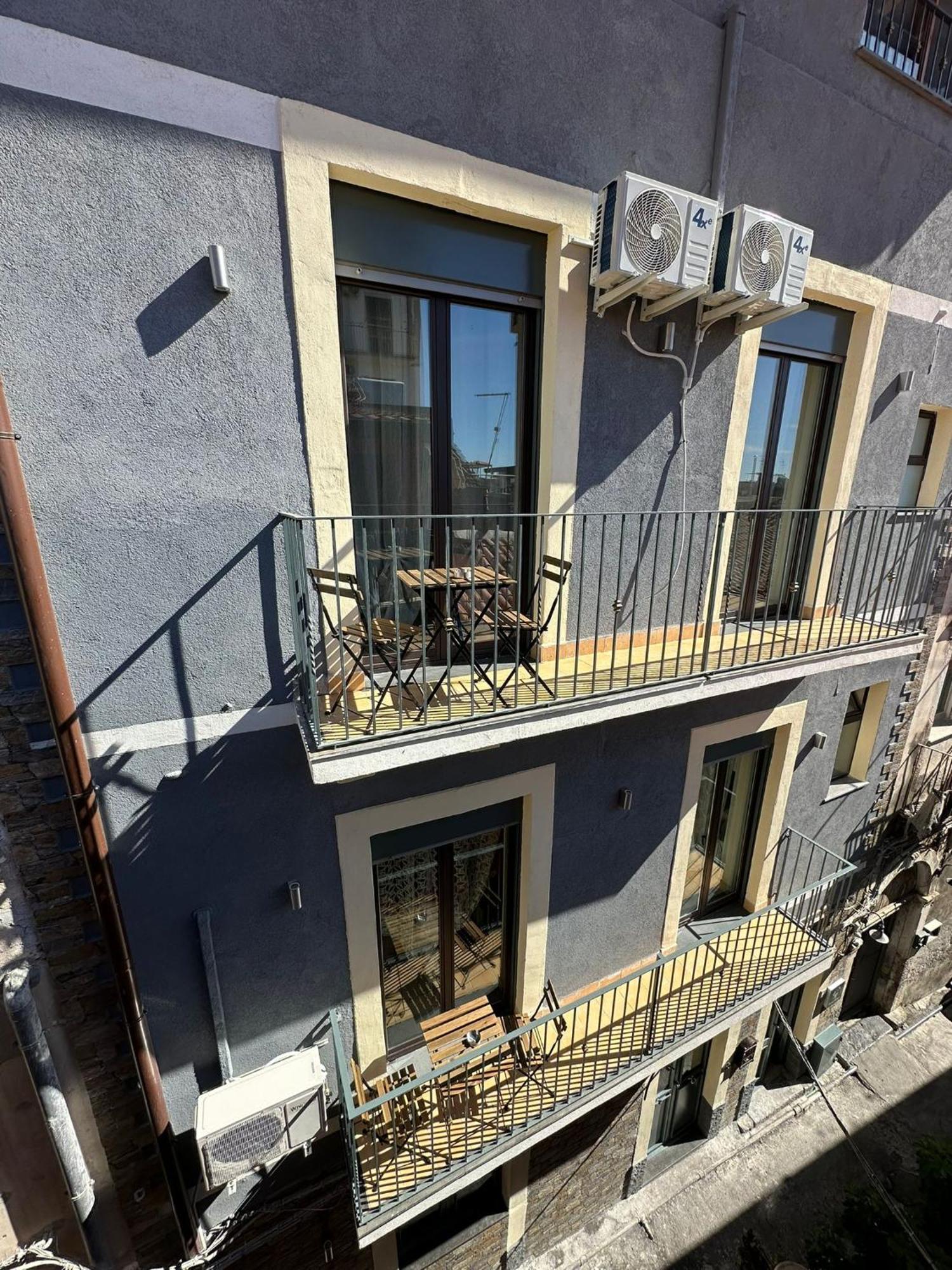 Testa House Катания Екстериор снимка